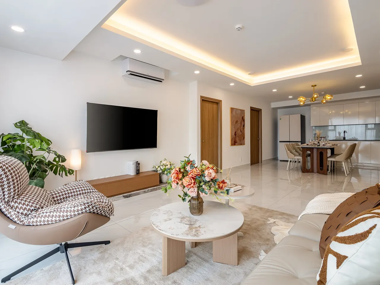 Ảnh thực tế căn D1 – tháp HERA, Gem Park